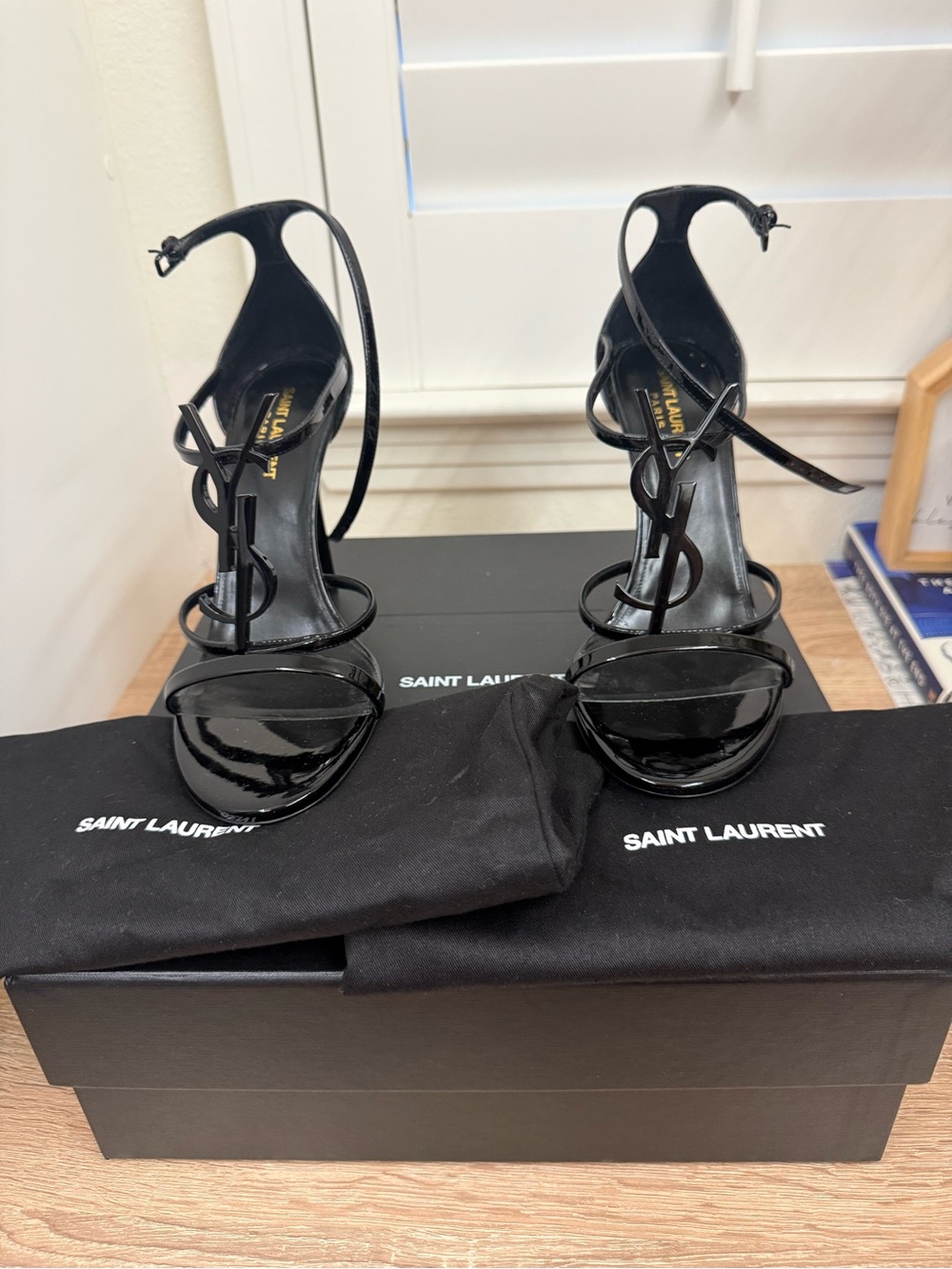 NIB - YSL CASSANDRA SANDALS IN BLACK PATENT LEATHER